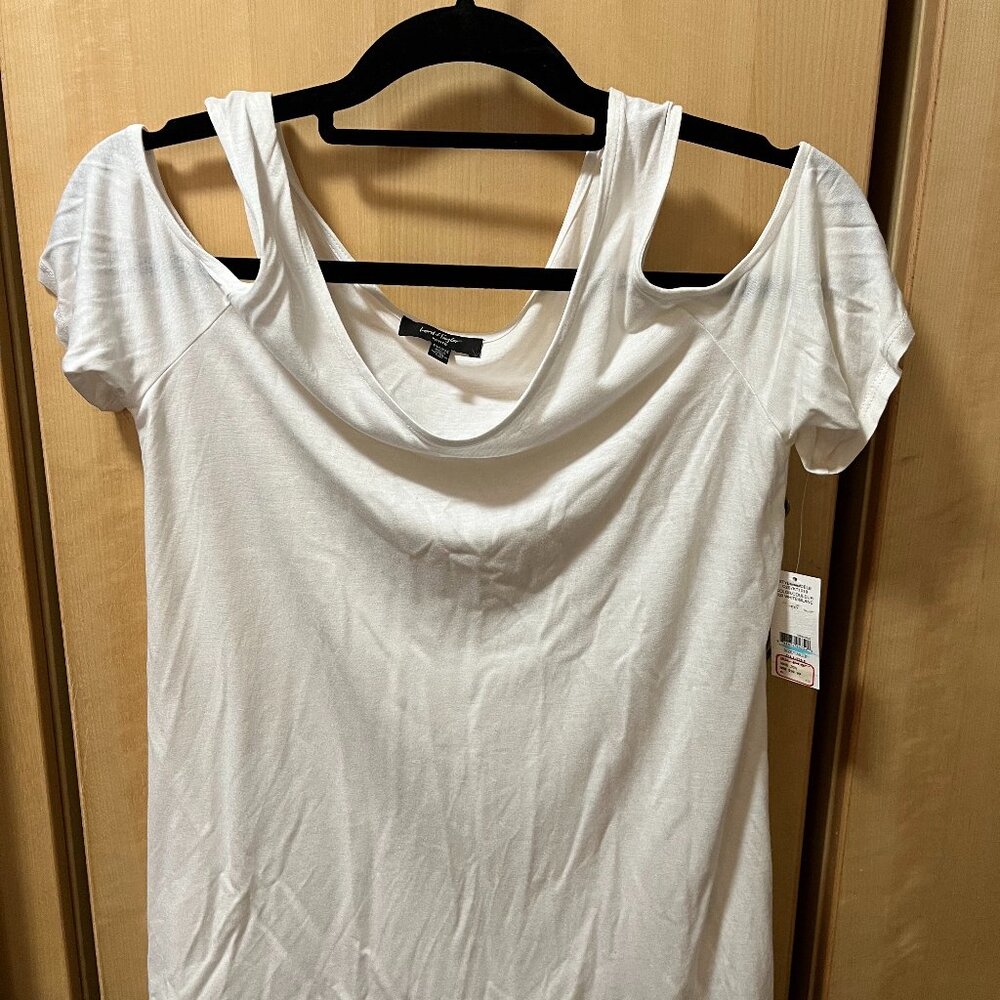 Lord & Taylor Petite t-shirt